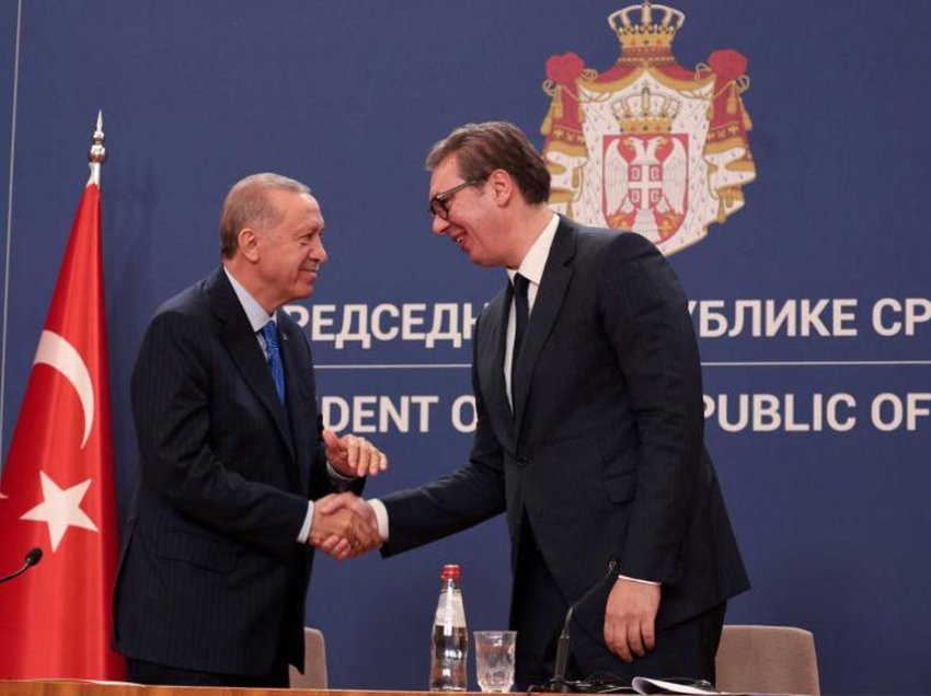 Turqia merr së shpejti komandën e misionit të NATO-s në Kosovë, a do ta tradhtojë Erdogan-Kurtin për Vuçiq?