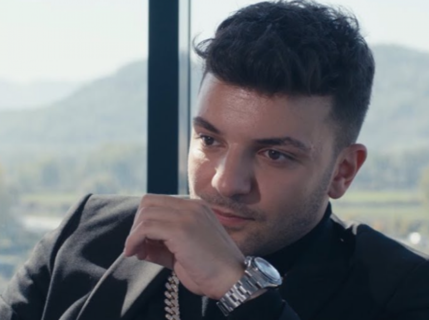Olsi Bylyku publikon këngën e re “24”