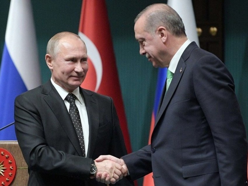 Putin, i telefonon Erdoganit, i kërkon mbështetje pas nisjes së grupit Wagner drejtë Moskës