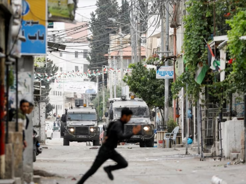 Zyrtarët izraelitë dhe palestinezë bisedojnë për dhunën në Bregun Perëndimor