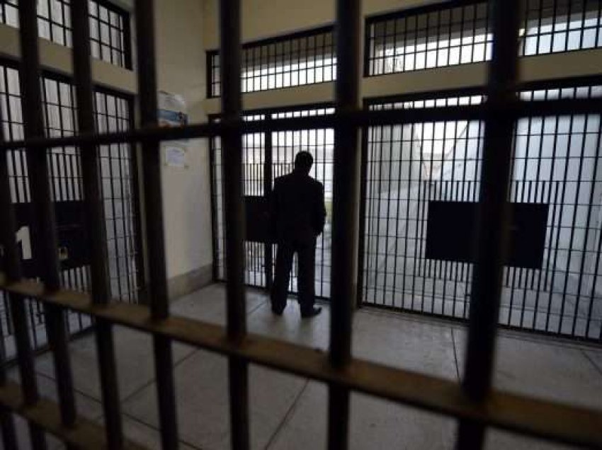 15 vite burg kot, fiton pafajësinë 41-vjeçari shqiptar i arrestuar për drogë