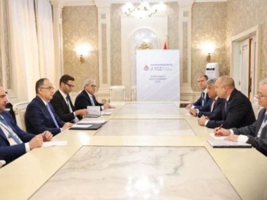 Presidenti Begaj takohet me homologun bullgar dhe me Ministrin e Jashtëm të Turqisë
