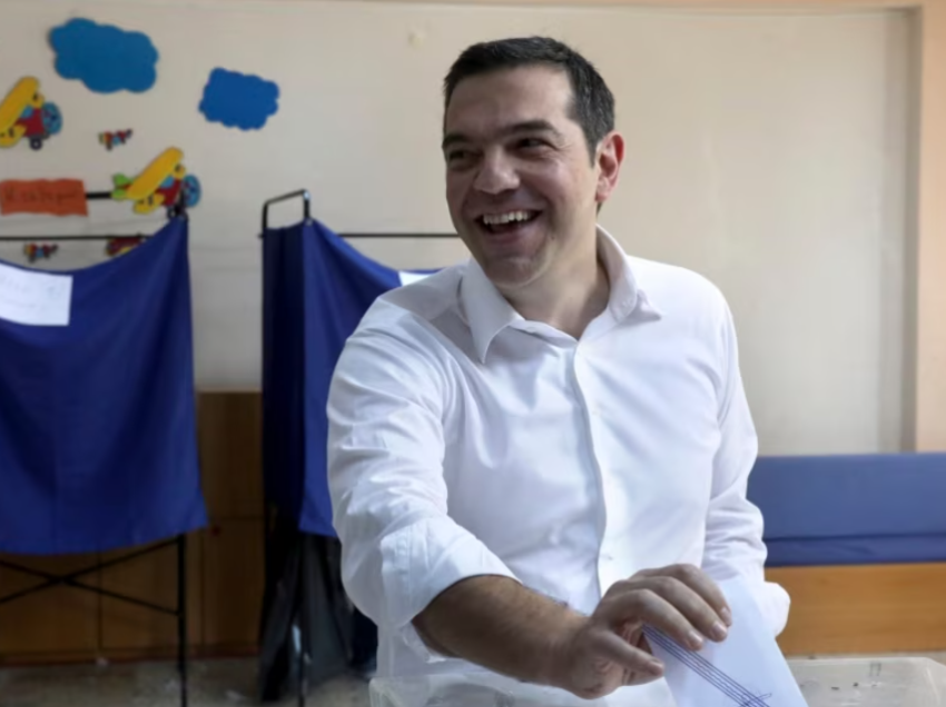 Pas humbjes në zgjedhje Alexis Tsipras dorëhiqet si kryetar i partisë Syriza
