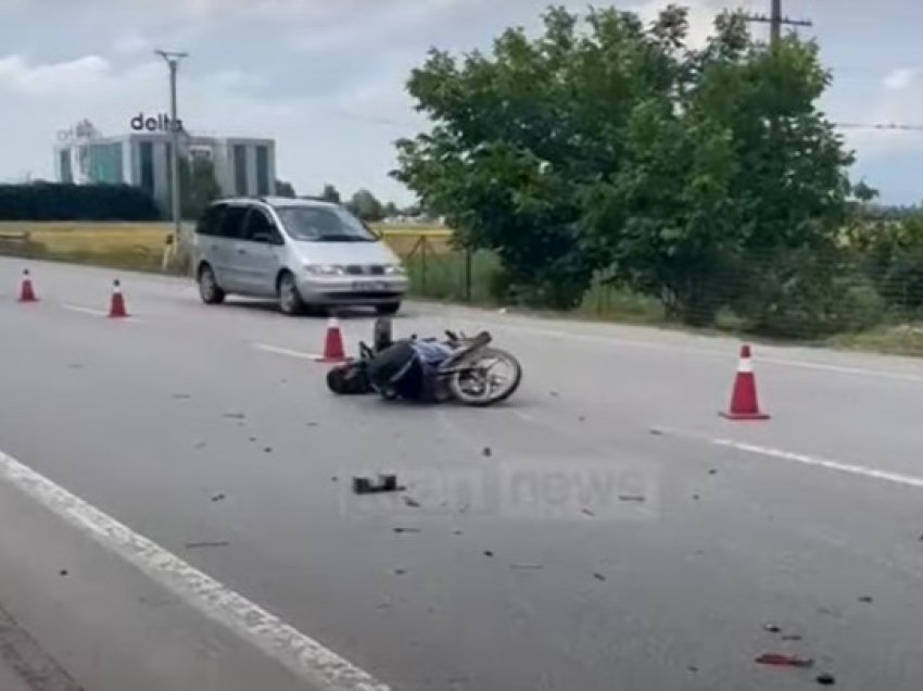 Tjetër aksident në Korçë/ Motori përplaset me barrierat anësore të rrugës, vdes drejtuesi i mjetit