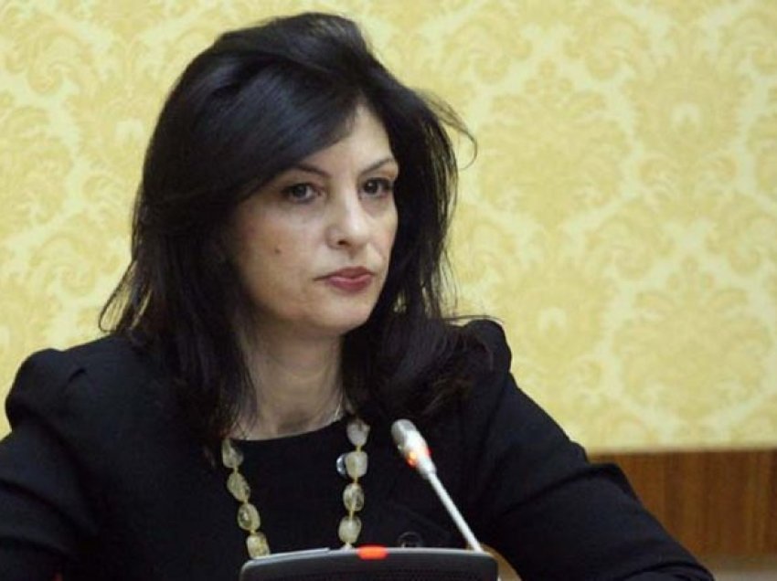 ‘Shpërthen’ Jozefina Topalli: Ky është vendim i çmendur, nga sot kryetarët e partive i cakton kryeministri!  