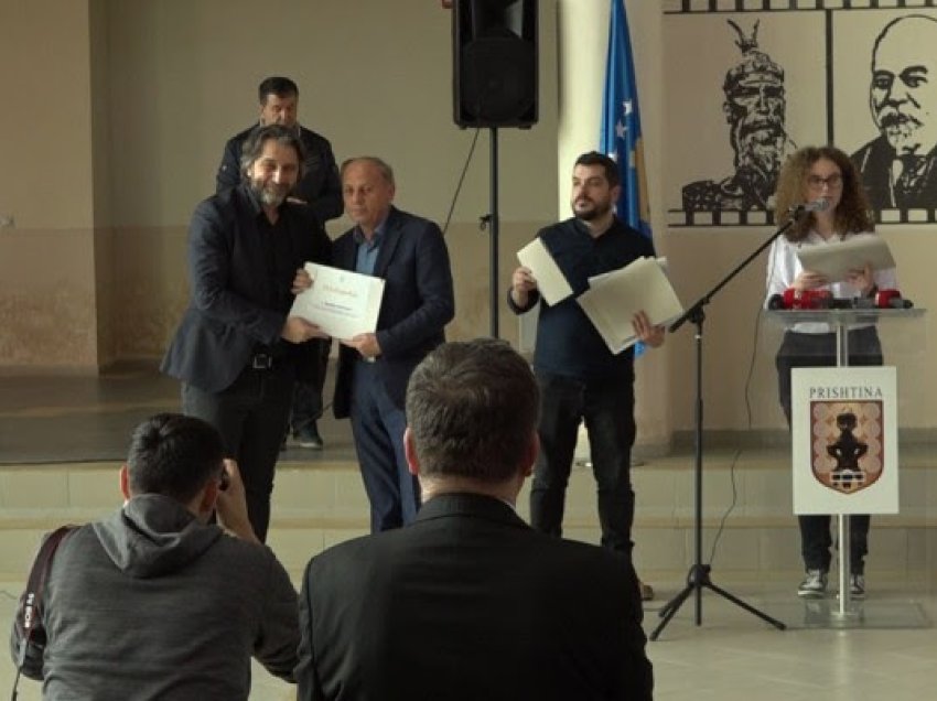 Komuna e Prishtinës ndan mirënjohje për 75 mësimdhënës që do të pensionohen këtë vit