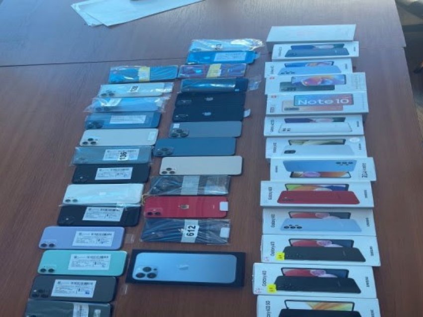 ​Policia sekuestron 55 telefona nëpër dyqanet e Pejës