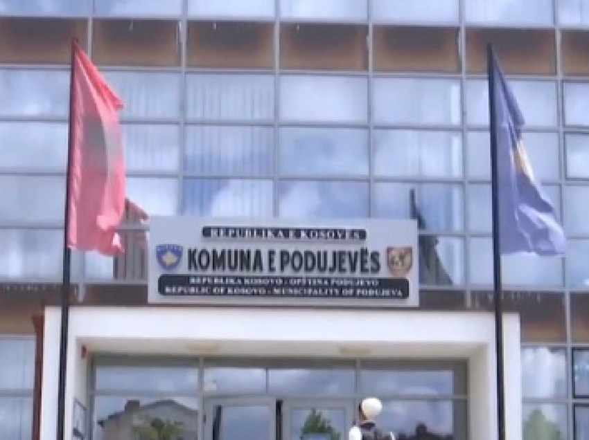 Reagon Komuna e Podujevës: Lajmi për arrestimin e disa inspektorëve është i pavërtetë dhe i porositur 