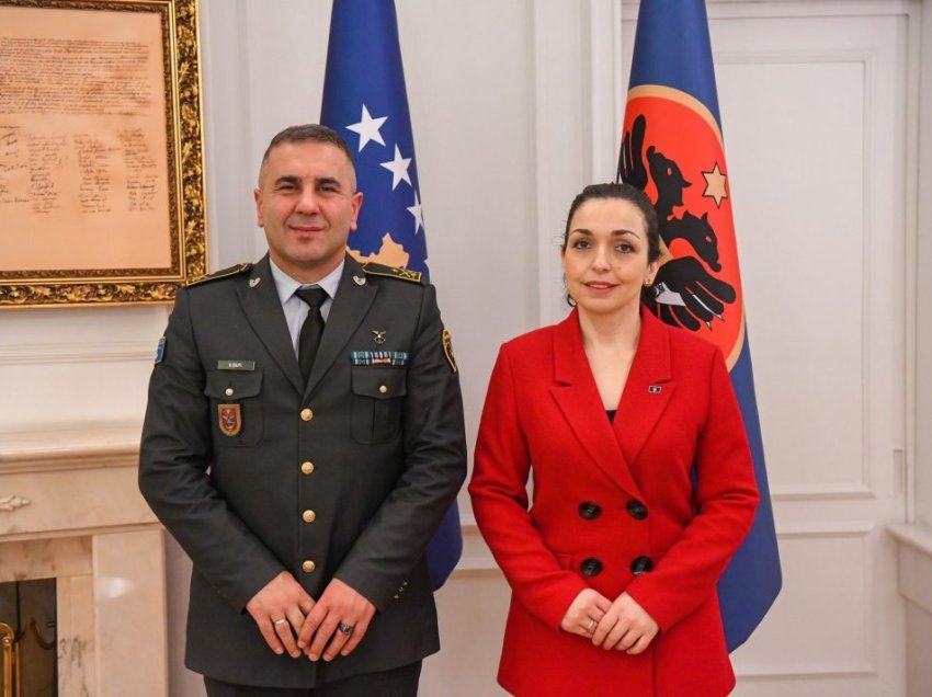 Gjenerali Sefer Isufi emërohet këshilltar ushtarak i presidentes Osmani