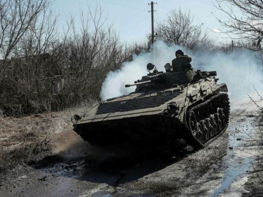 Zyrtari ukrainas: Rusia ka shtuar sulmet e saj të artilerisë në pjesë të Ukrainës lindore