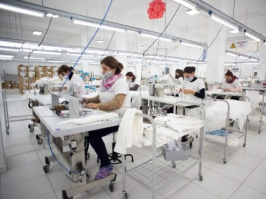 Eksportet e tekstileve dhe këpucëve 22.4 miliardë lekë gjatë janarit e shkurtit