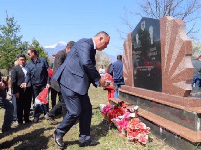 ​Ramosaj përkujton 24-vjetorin e Masakrës së Belegut