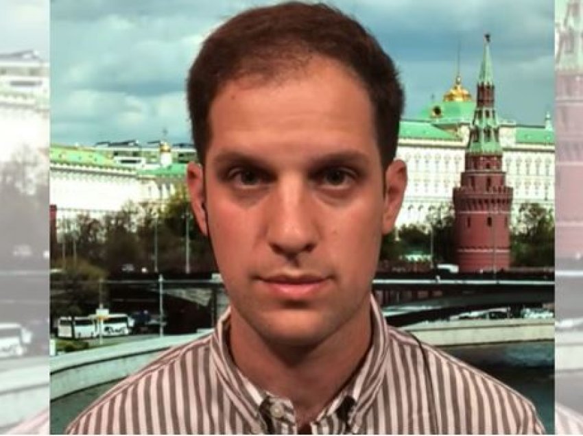 Zëdhënësi i Kremlinit për gazetarin e WSJ: “Me sa dimë, ai u kap në flagrancë”
