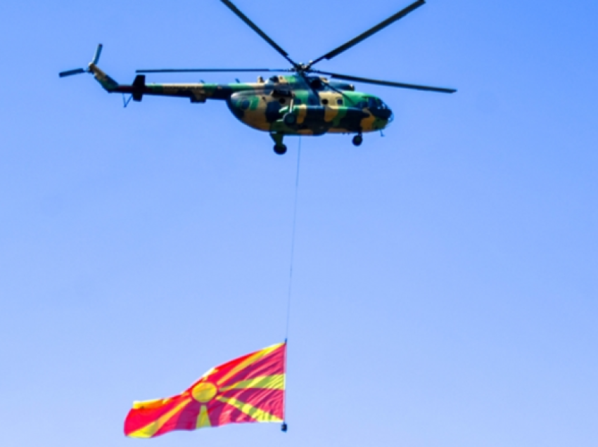 Maqedonia e Veriut do t’i dhurojë helikopterë Ukrainës