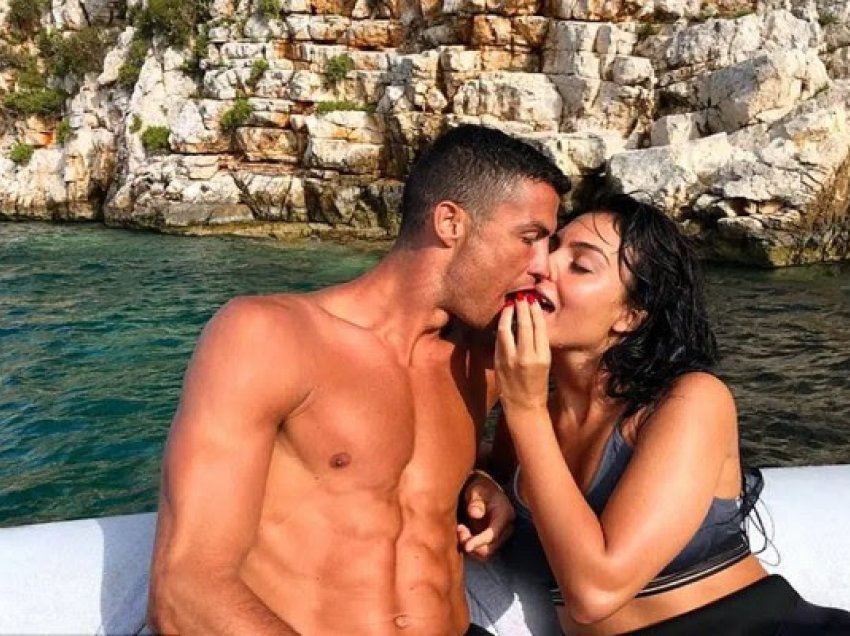 Partnerja e Ronaldos zbulon vendin më të çuditshëm ku dyshja kishin marrëdhënie seksuale