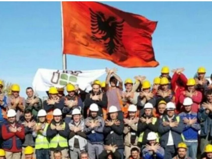 “Puna është nder”, Pacolli uron 1 majin me një foto të punëtorëve shqiptarë