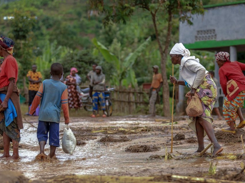129 të vdekur pas shiut të rrëmbyeshëm në Ruandë, numri i viktimave pritet të rritet