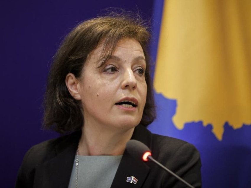 Ministrja Gërvalla thërret për aplikim “diplomatët e rinj”