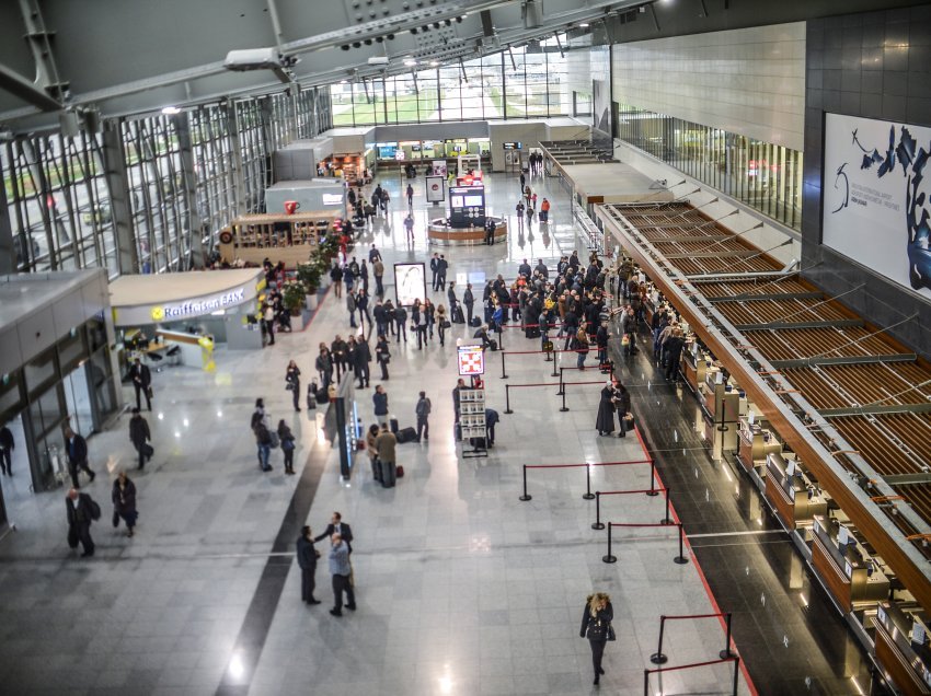Arrestohen dy persona me shtetësi turke në Aeroportin e Prishtinës, dyshohen për dokumente të falsifikuara