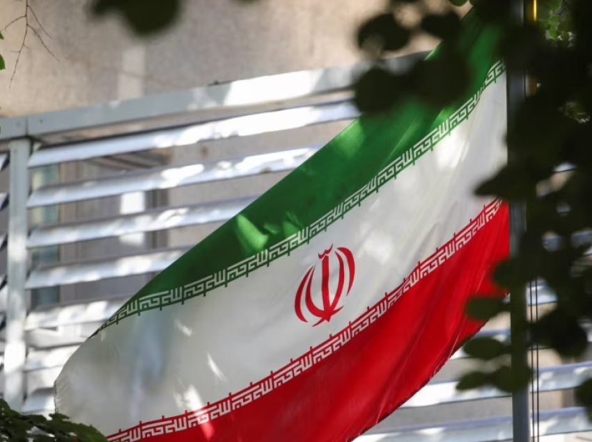 Irani ekzekuton dy persona të akuzuar për blasfemi