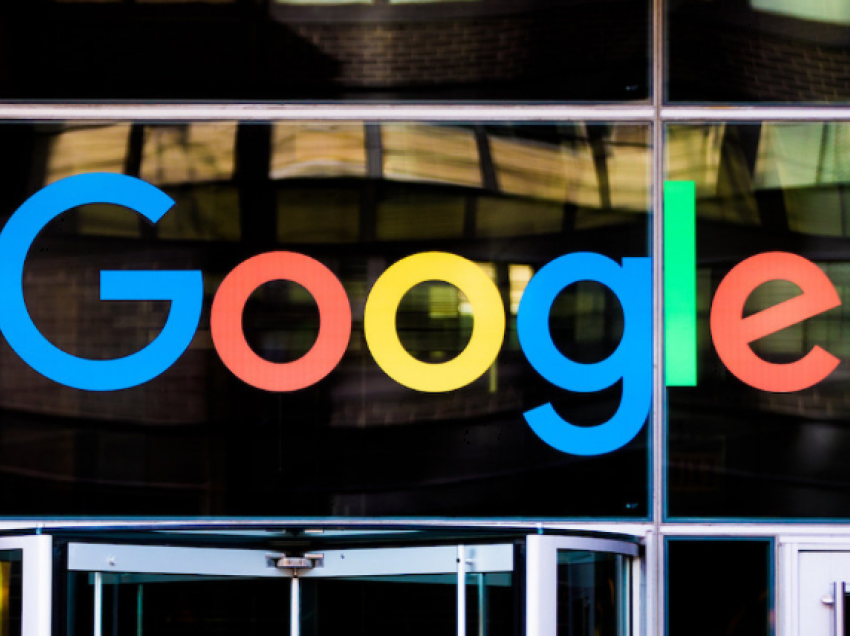 Rusia gjobit me 31 mijë paund Google për informacione të rreme