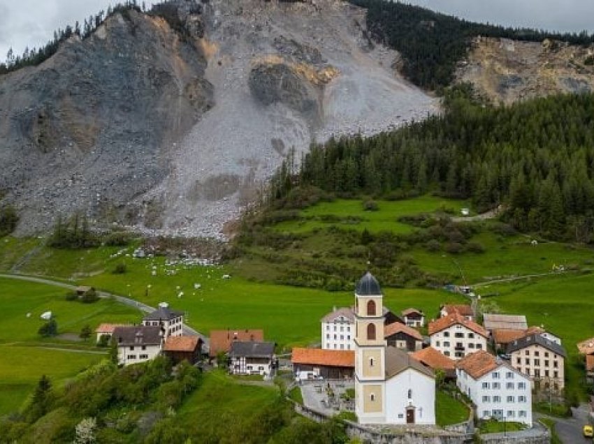 Shembet mali, evakuohen banorët e fshatit në Zvicër