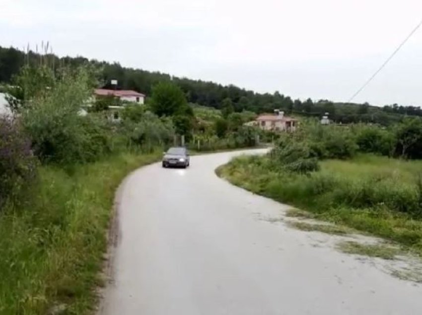 Aksident i rëndë në Divjakë, ndërron jetë 40-vjeçari që lëvizte me motor