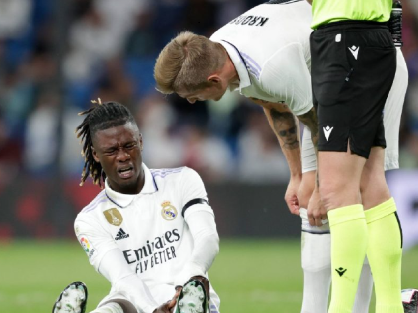 “Ankth” te Real Madrid, Camavinga la fushën me dhimbje në gju dhe rrezikon sfidën me City