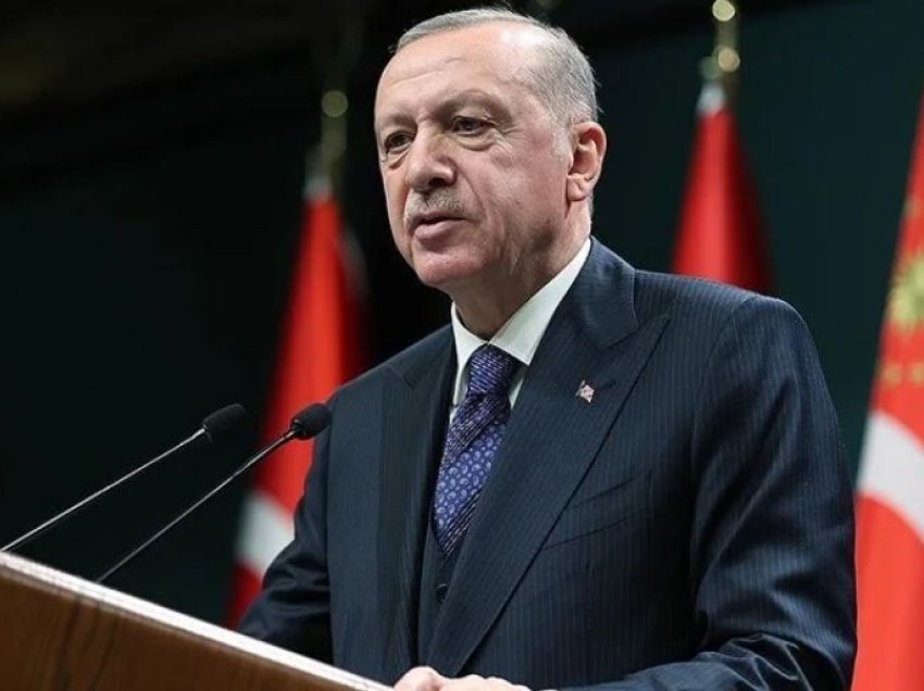 U rizgjodh president, Erdogan bën ndryshime në qeverinë e re