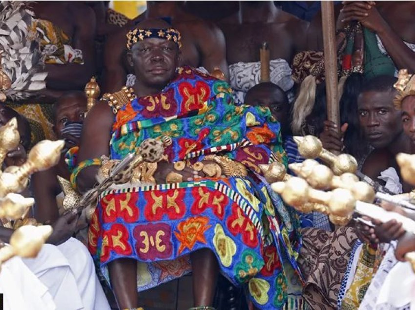 Mbreti i Ganës i kërkon Muzeut Britanik t’ua kthejë disa stoli të arit