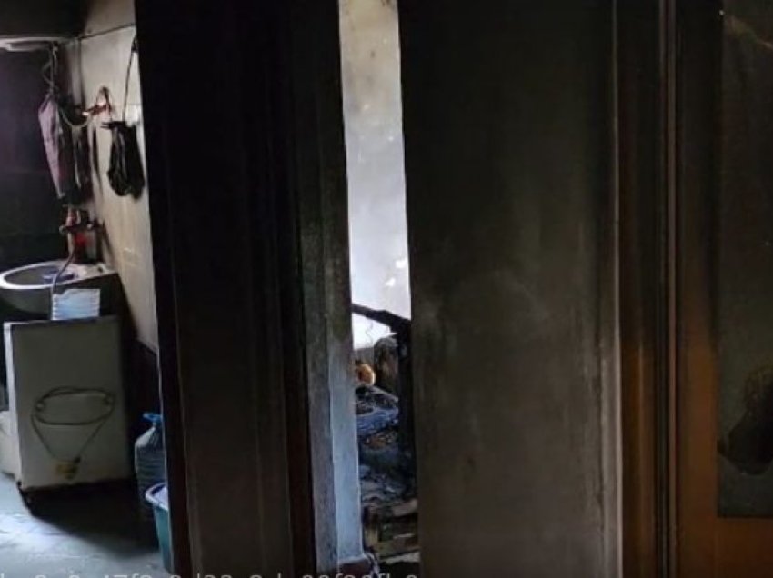 Shkrumbohet banesa në Fier, e moshuara lëndohet në tentativë për t’u shpëtuar flakëve