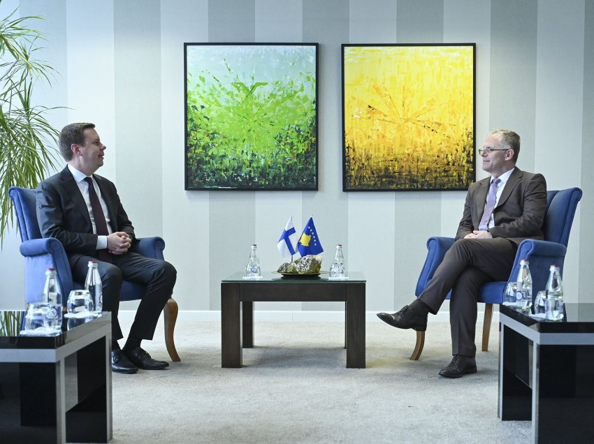 Zëvendëskryeministri Bislimi priti në takim ambasadorin e Finlandës në Kosovë
