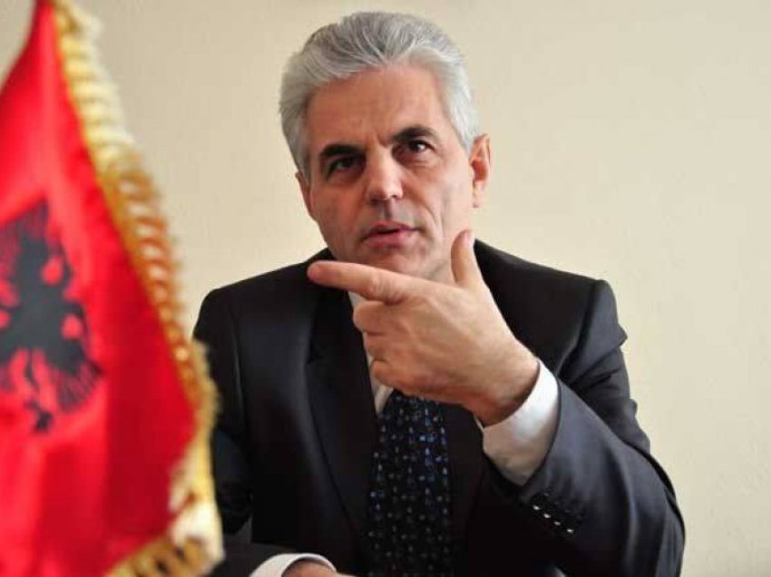  “BE dhe SHBA, strategji të gabuar”- Ish-ambasadori i Shqipërisë në Kosovë: Janë në anën e Vuçiçit, po e mbajnë pranë vetes që ai të braktisë Putinin