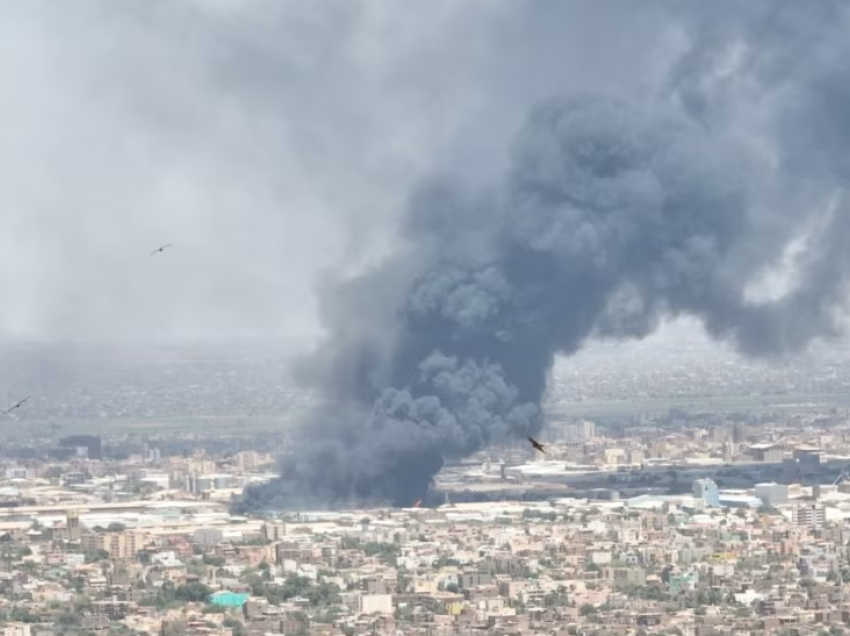 Kryeqyteti sudanez goditet nga sulmet ajrore