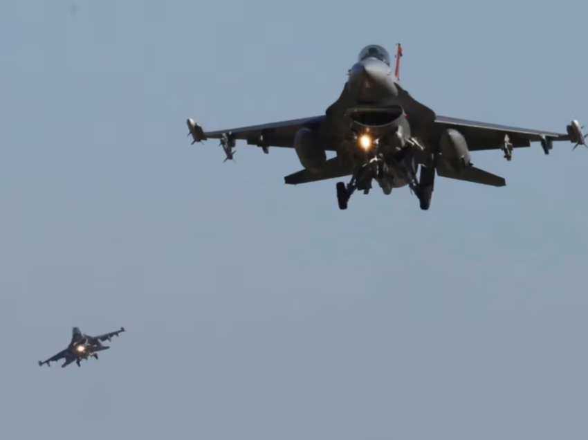 Evropa fillon trajnimin e pilotëve ukrainas për avionët amerikanë F-16 