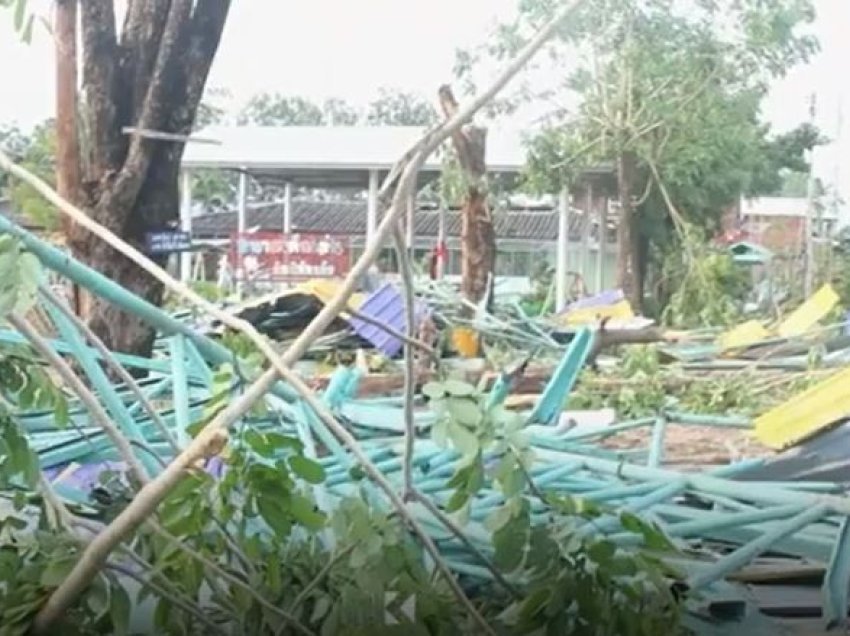 Tajlandë: Stuhitë mbysin nëntë veta, katër prej tyre fëmijë