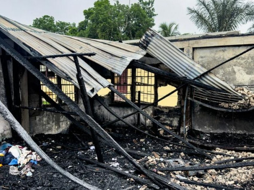 I morën telefonin, studentja nga inati dogji konviktin e studentëve – humbin jetën 19 persona nga zjarri në Guajana