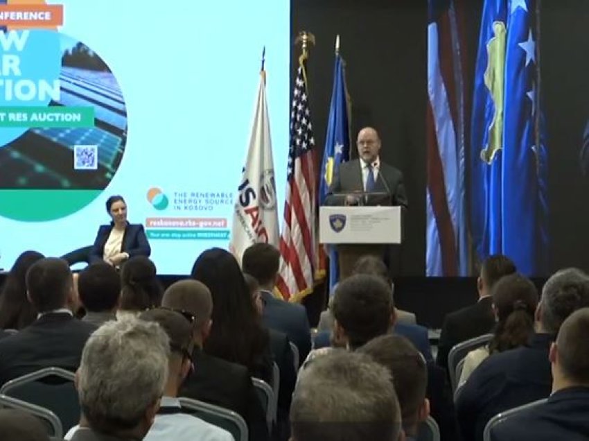 Hovenier: ShBA-ja e ka obligim ta ndihmojë Kosovë, përmbushni standardet për energji të ripërtrishme