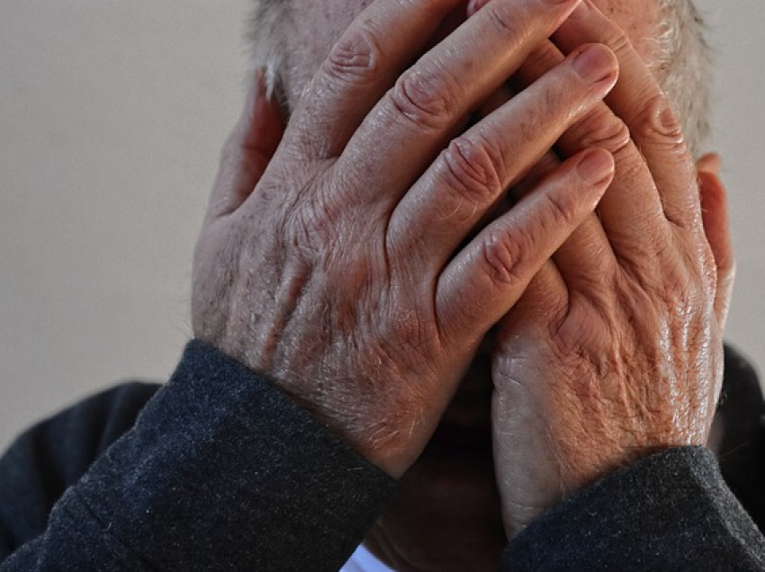 Djemtë e rrahin babanë e tyre të moshuar në Rahovec, 73-vjeçari kërkon ndihmë në spital