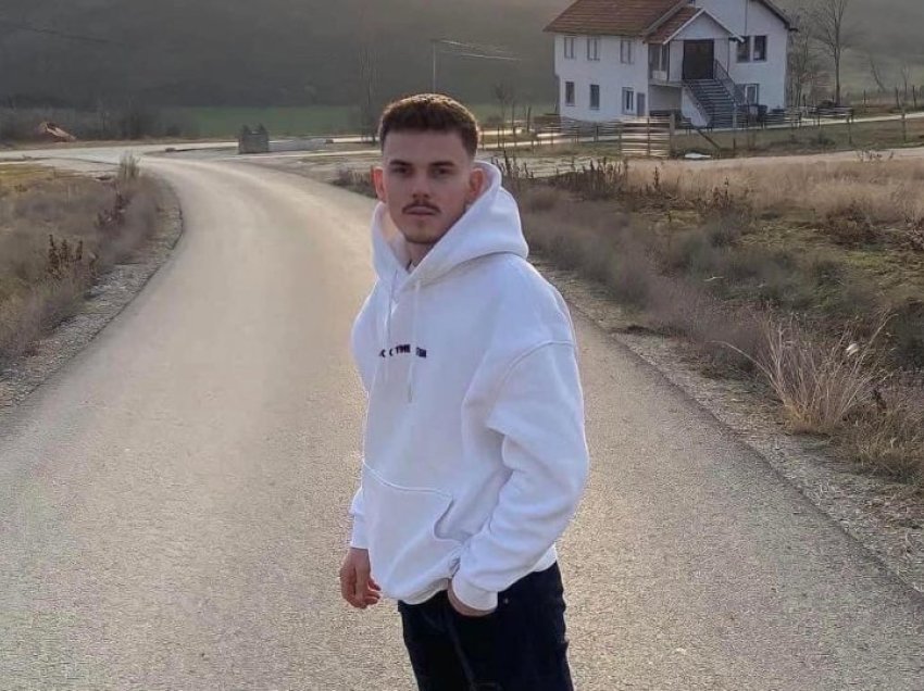 Sot i jepet lamtumira e fundit 19-vjeçarit që humbi jetën në vendin e punës në Prizren 