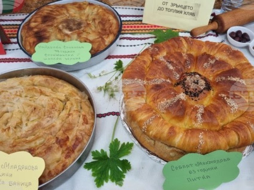 ​U mbajt Festivali i Bukës në fshatin Ostrets