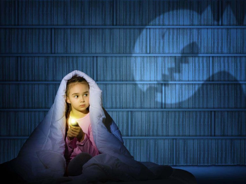 Si t’ja largoj fëmijës frikën nga errësira?