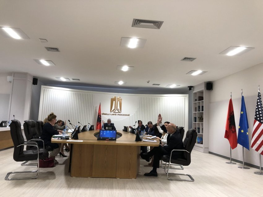 “Një aferë familjare”- BIRN: KLP shton në Prokurorinë e Tiranës të afërmit e deputetes së PS