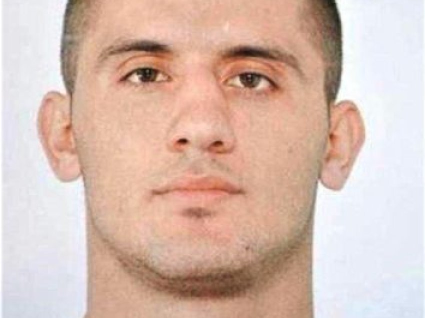 U arrestua për arsenal armësh, Gjykata e Tiranës shpall të pafajshëm Fatjon Muratin. Kristan Gjini dënohet me 7.5 vite burg