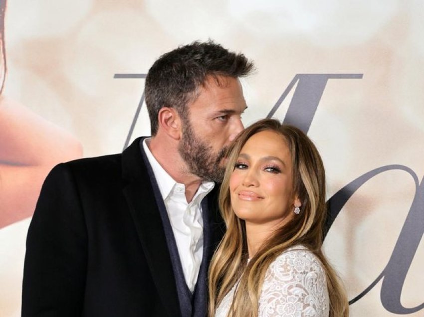 J.Lo na rrëfen si Ben Affleck ka ndikuar që ajo ta dojë veten më shumë se kurrë