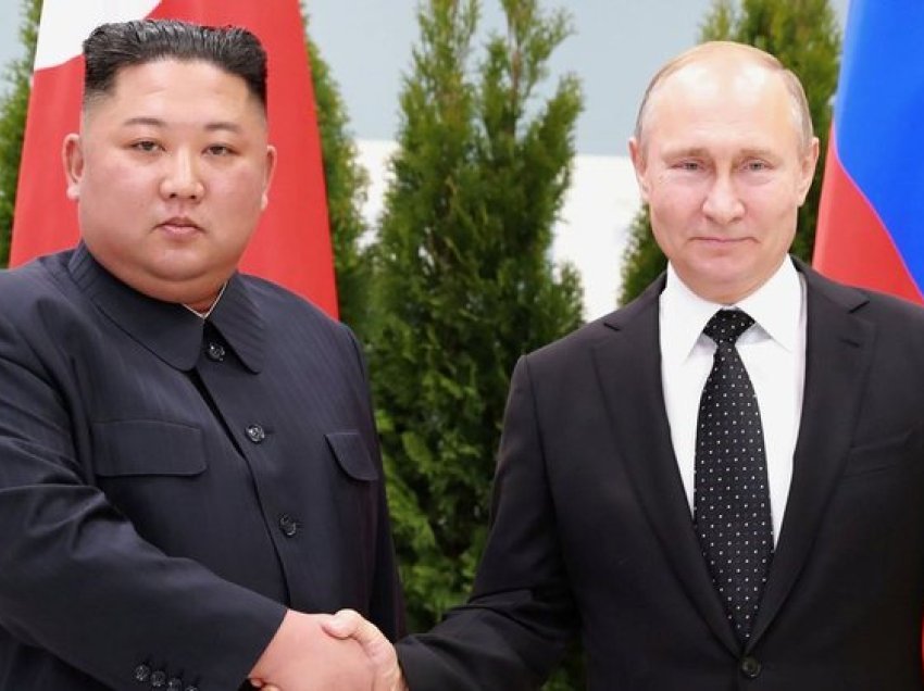 Një milion predha për dy muaj në Rusi, agjencia e spiunazhit zbulon prapaskenat e pazarit mes Kim Jong Un dhe Vladimir Putin