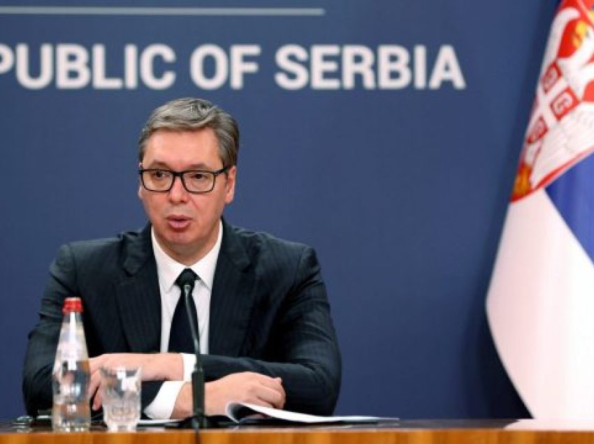 Vuçiq premton popullin serb: Nuk do ta nënshkruaj kurrë pavarësinë e Kosovës