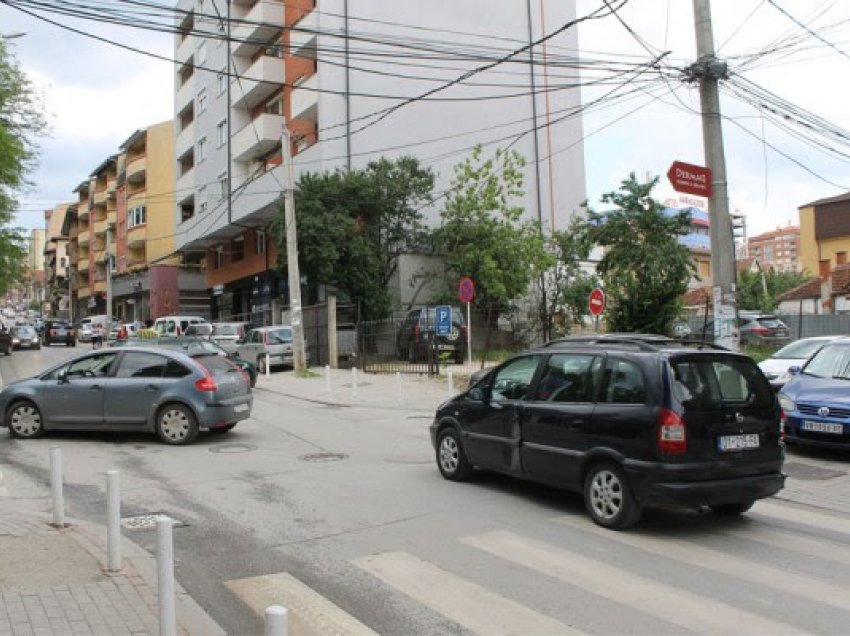 ​Qytetarët pro e ekspertët kundër importit të veturave më të vjetra se 10 vjet në Kosovë