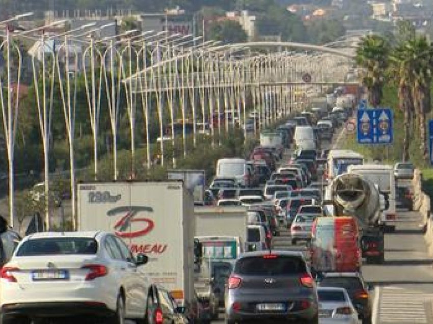Vitin tjetër nis zgjerimi i autostradës Tiranë-Durrës, ARRSH: Shtohen dy korsi, një e dedikuar për emergjencat