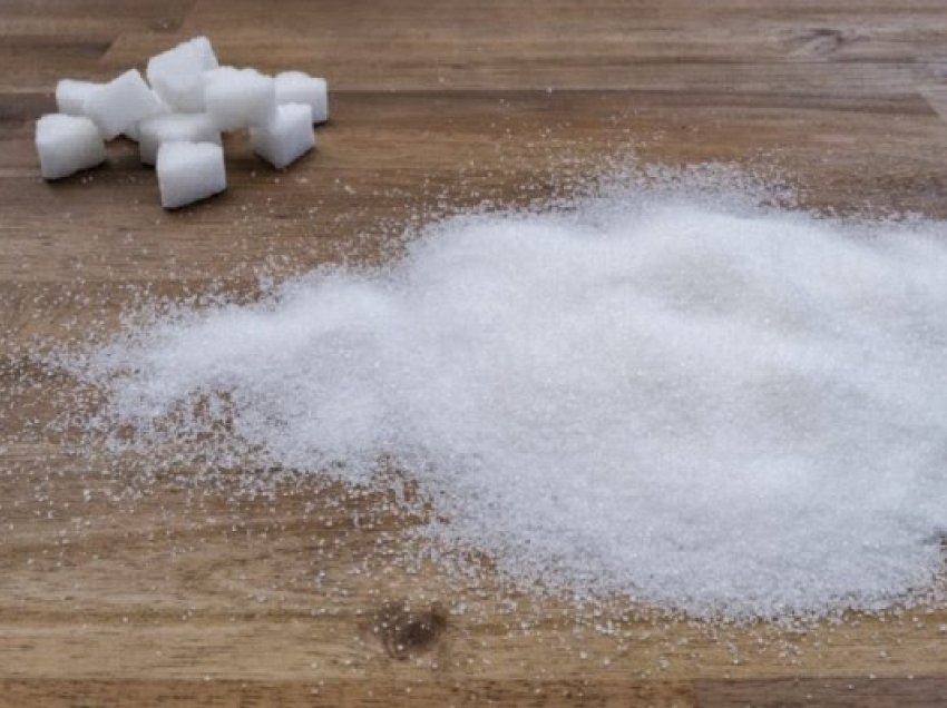 ​Shtatë shenja që tregojnë se po hani shumë sheqer
